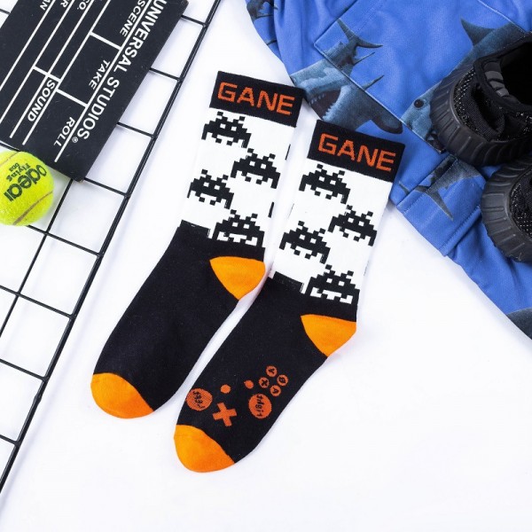 Wholesale Custom Men Fashion Skateboard QR Code Socks